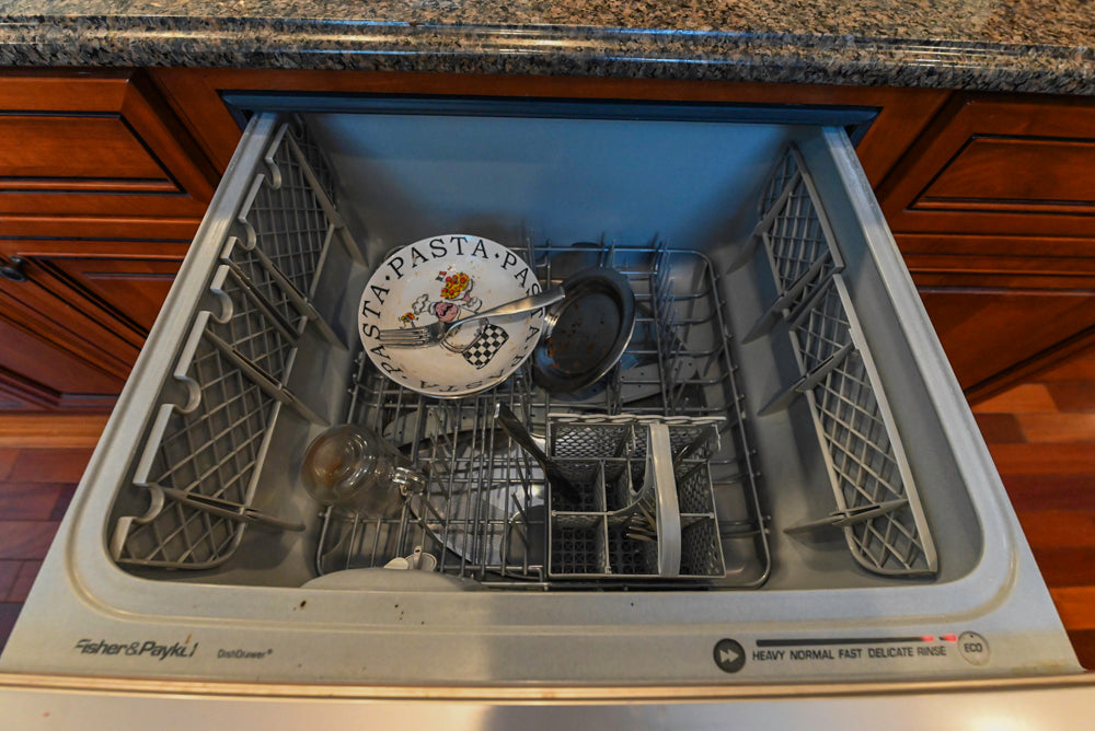 Pennville Traditional Wooden Kitchen with Granite Countertops and Thermador Appliances