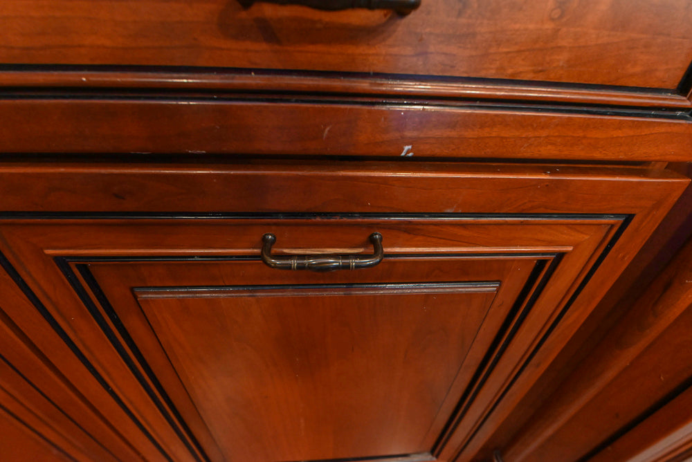 Pennville Traditional Wooden Kitchen with Granite Countertops and Thermador Appliances