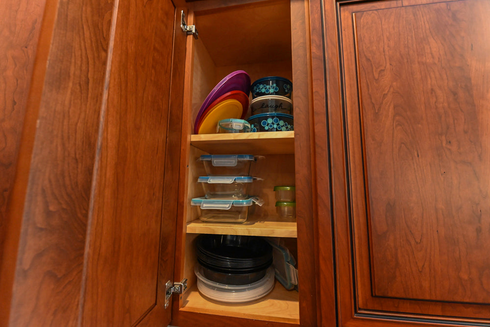 Pennville Traditional Wooden Kitchen with Granite Countertops and Thermador Appliances