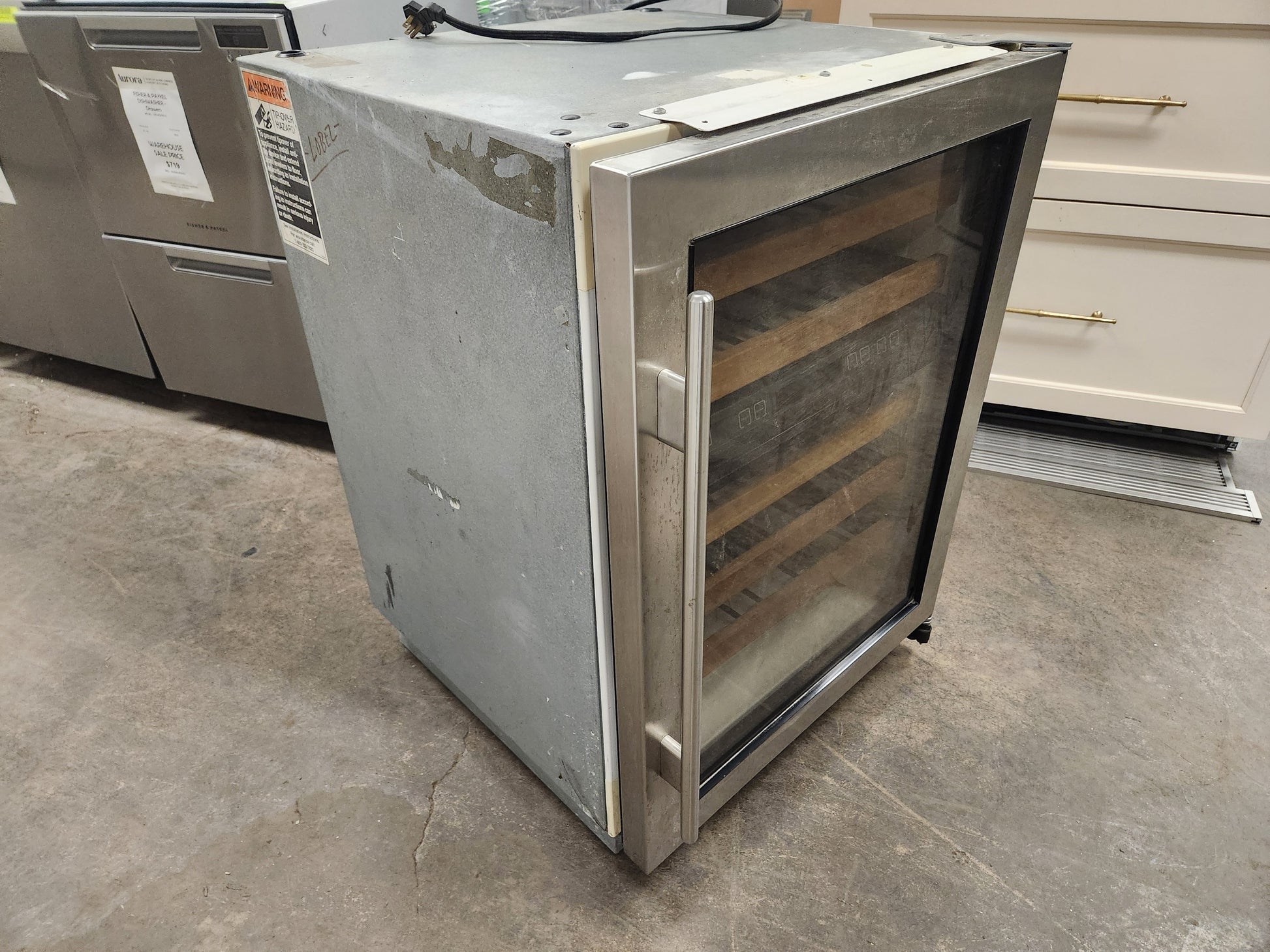 Sub-Zero 424G/S 24" Stainless Steel Undercounter Wine Cooler