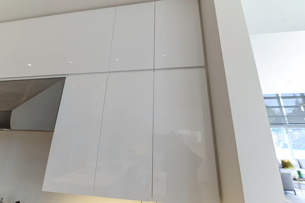 "The Arden" Modern White Gloss Kitchen with Island & 60" Wolf Range
