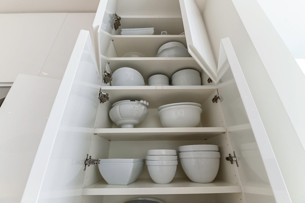 "The Arden" Modern White Gloss Kitchen with Island & 60" Wolf Range