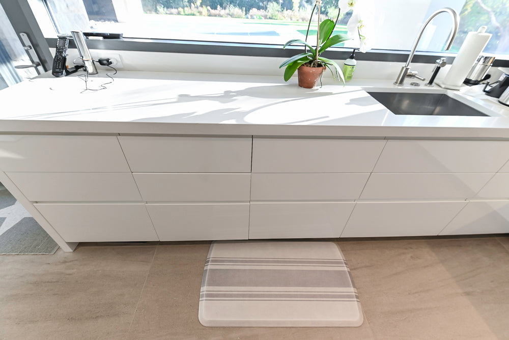 "The Arden" Modern White Gloss Kitchen with Island & 60" Wolf Range