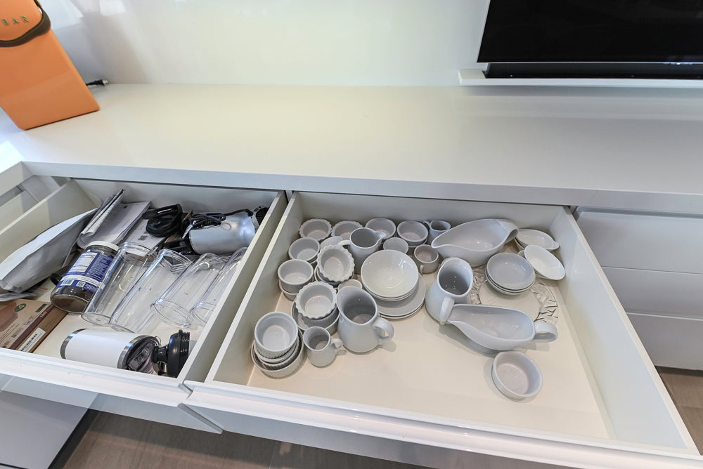 "The Arden" Modern White Gloss Kitchen with Island & 60" Wolf Range