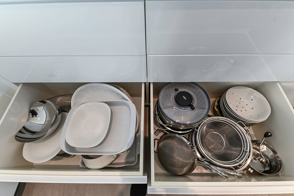 "The Arden" Modern White Gloss Kitchen with Island & 60" Wolf Range