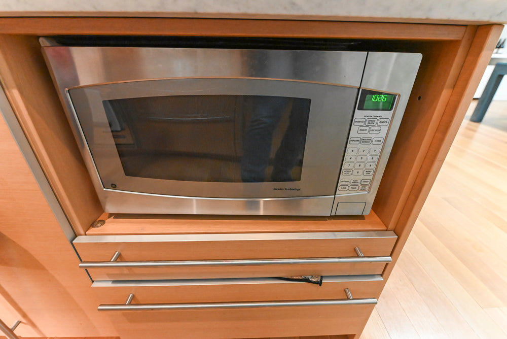 Poggenpohl Modern Veneer Kitchen with Island and Viking Appliances