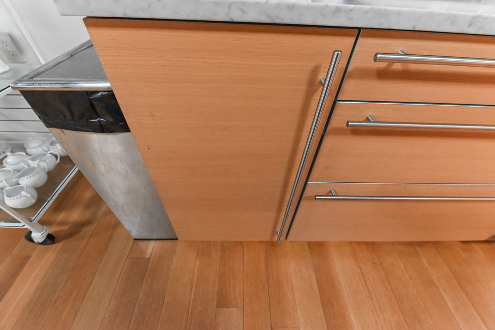 Poggenpohl Modern Veneer Kitchen with Island and Viking Appliances