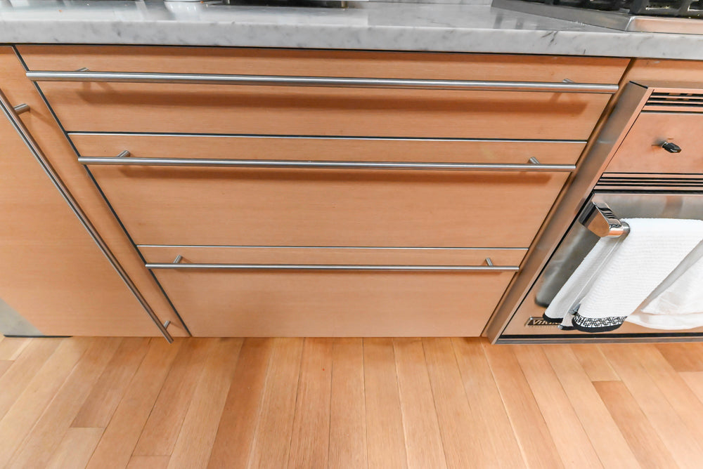 Poggenpohl Modern Veneer Kitchen with Island and Viking Appliances