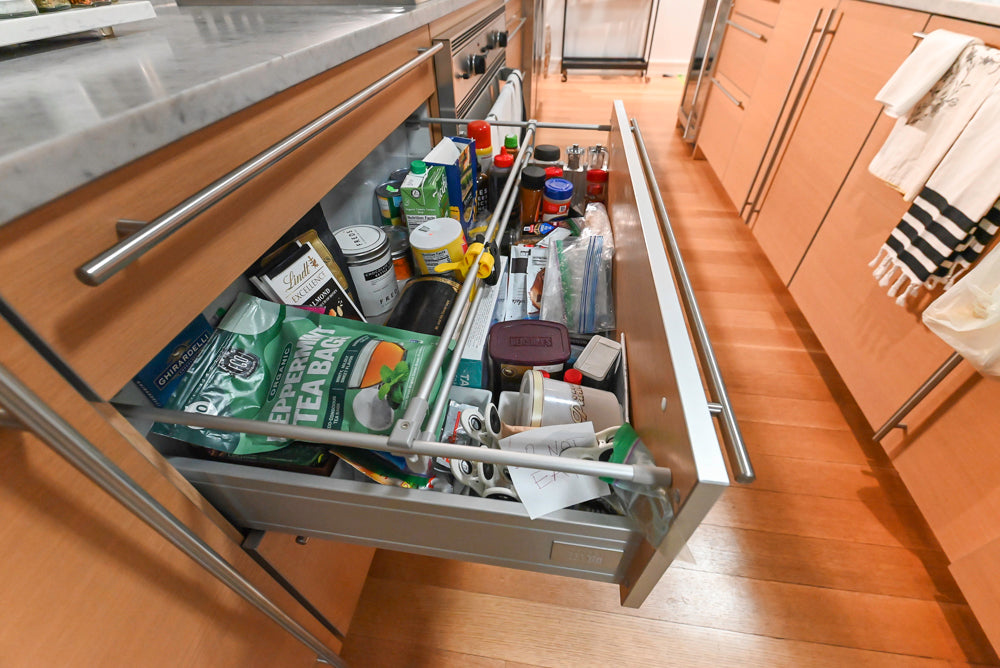 Poggenpohl Modern Veneer Kitchen with Island and Viking Appliances