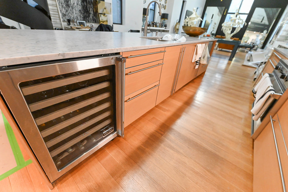 Poggenpohl Modern Veneer Kitchen with Island and Viking Appliances