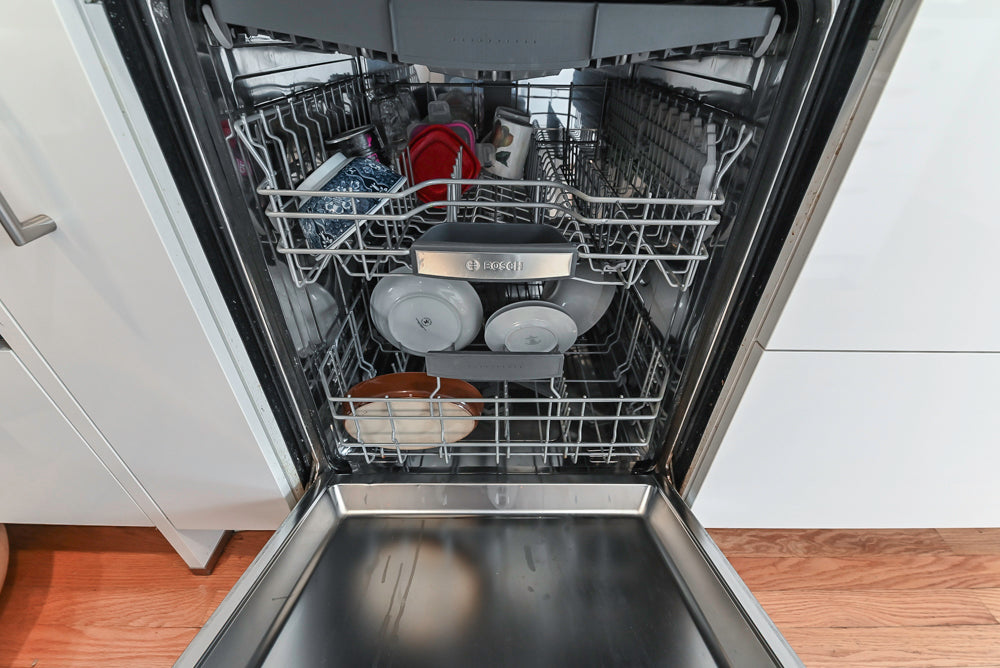 Nobilia Modern White Kitchen with Grey Stone Countertops, Island and Bosch Appliances