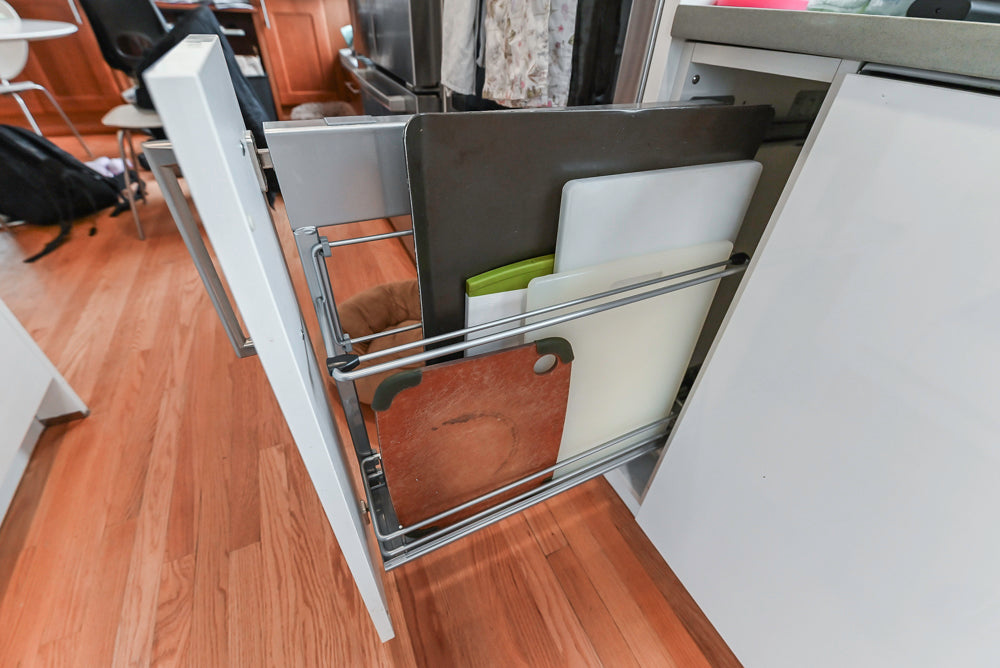 Nobilia Modern White Kitchen with Grey Stone Countertops, Island and Bosch Appliances