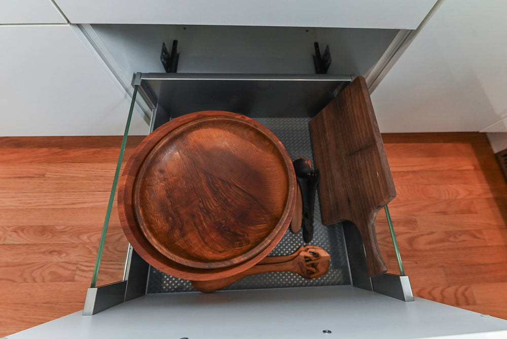 Nobilia Modern White Kitchen with Grey Stone Countertops, Island and Bosch Appliances