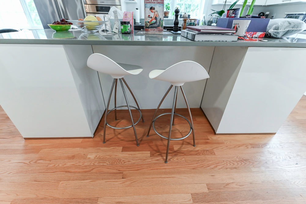 Nobilia Modern White Kitchen with Grey Stone Countertops, Island and Bosch Appliances