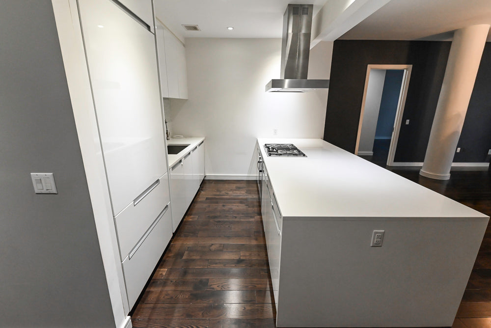 Poggenpohl Modern White Lacquered Kitchen with Appliances