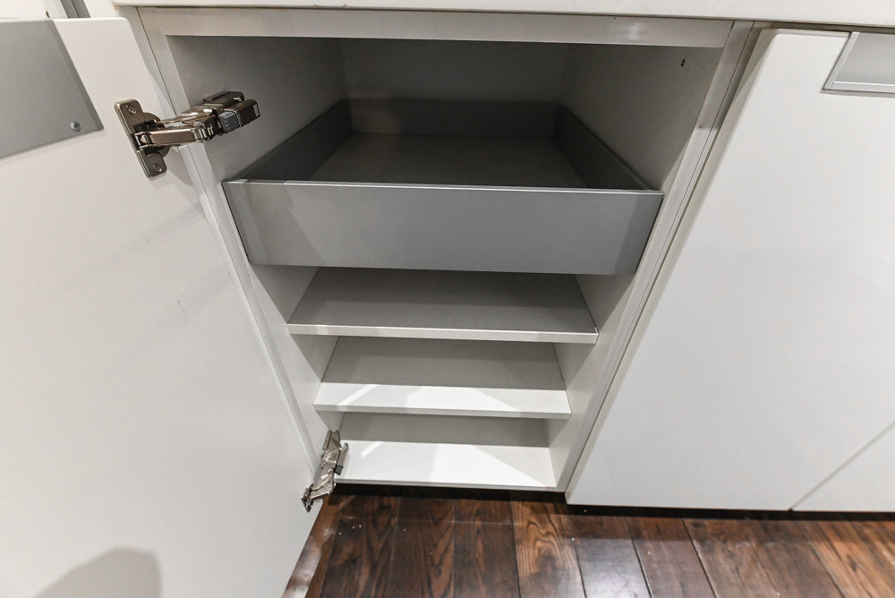 Poggenpohl Modern White Lacquered Kitchen with Appliances