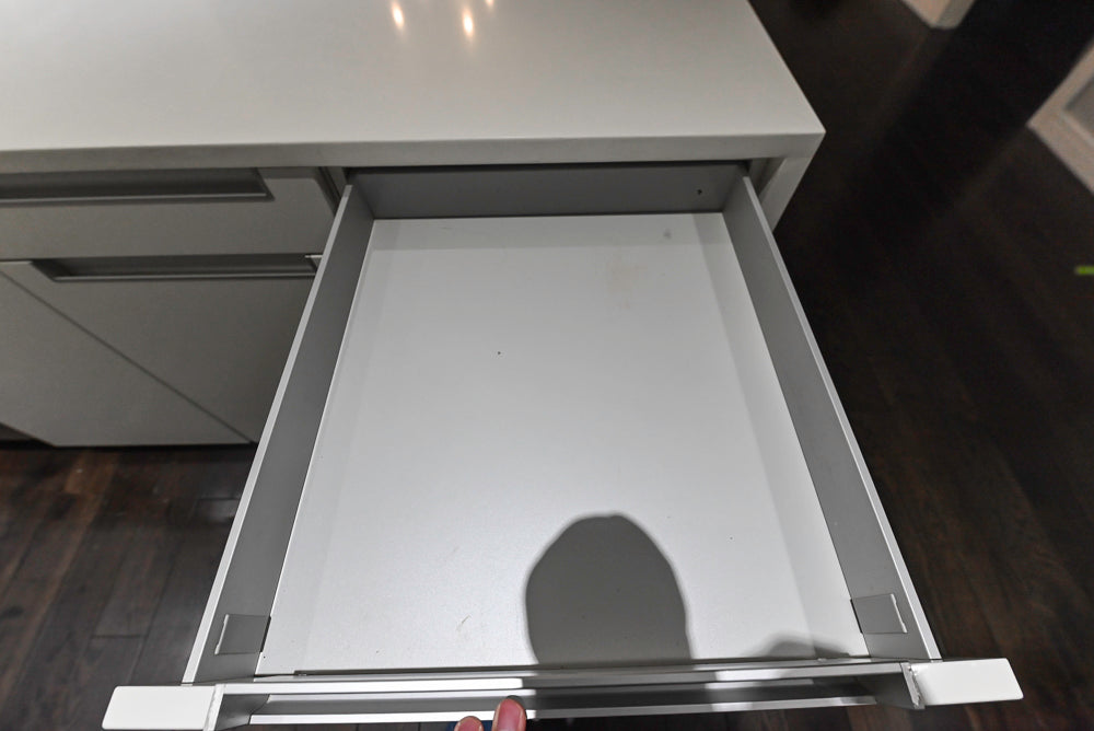 Poggenpohl Modern White Lacquered Kitchen with Appliances