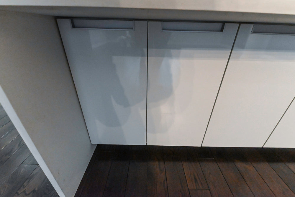 Poggenpohl Modern White Lacquered Kitchen with Appliances