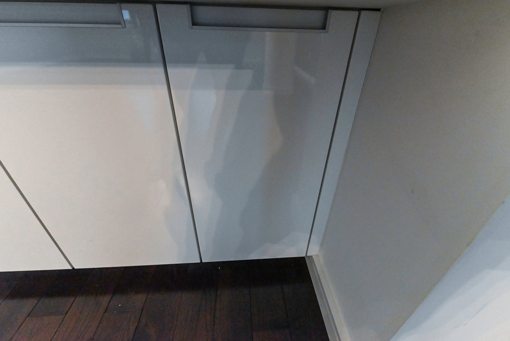 Poggenpohl Modern White Lacquered Kitchen with Appliances