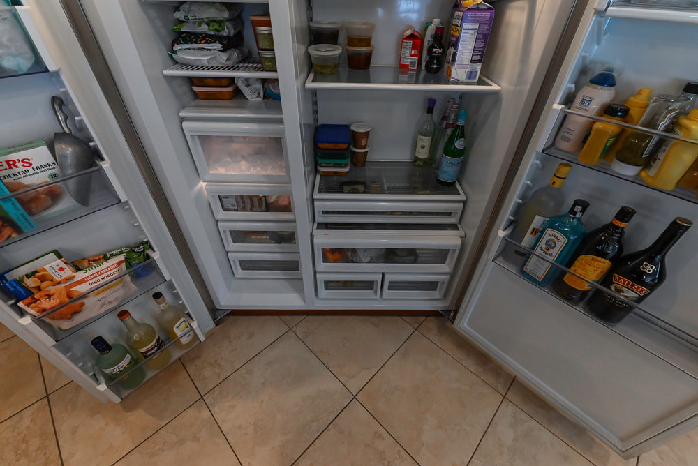 "The Winchester" Traditional Wooden Kitchen with Granite Countertops and Appliances