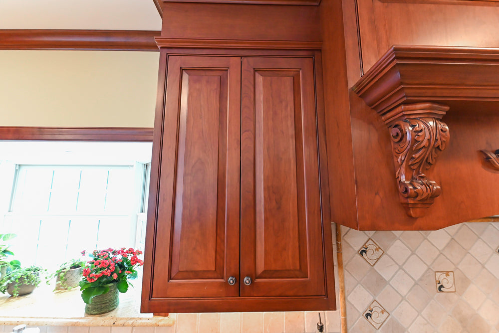 "The Winchester" Traditional Wooden Kitchen with Granite Countertops and Appliances