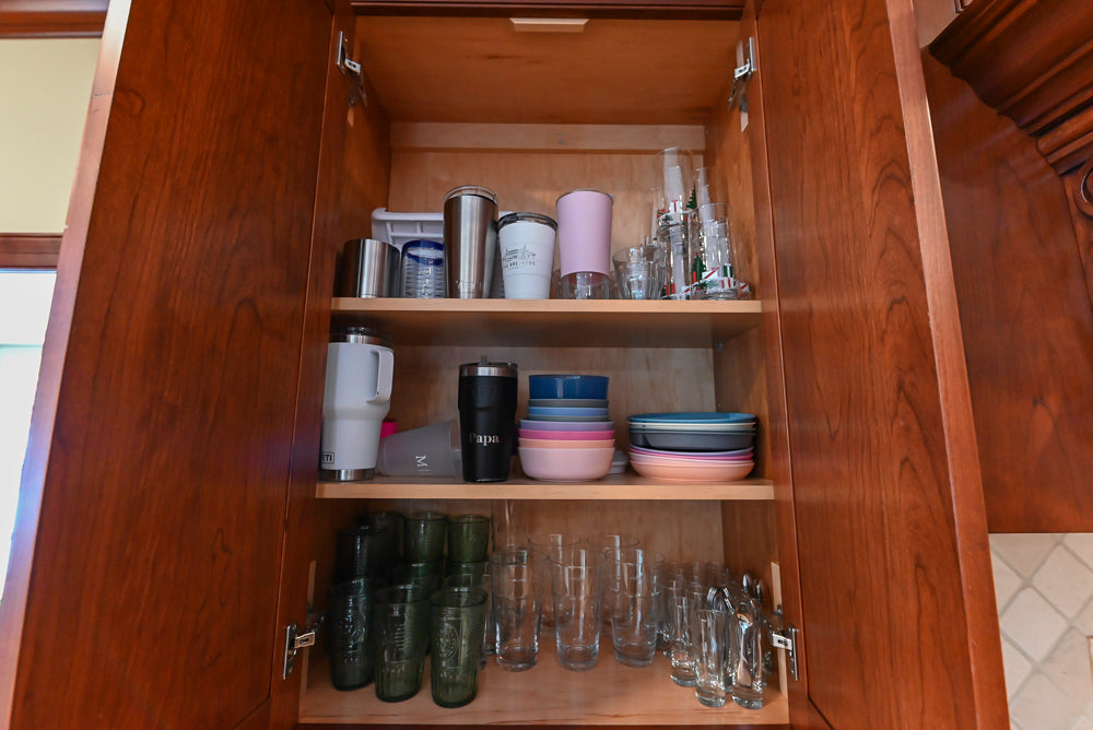 "The Winchester" Traditional Wooden Kitchen with Granite Countertops and Appliances