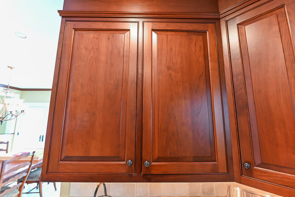 "The Winchester" Traditional Wooden Kitchen with Granite Countertops and Appliances