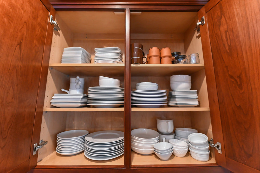 "The Winchester" Traditional Wooden Kitchen with Granite Countertops and Appliances