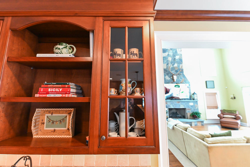 "The Winchester" Traditional Wooden Kitchen with Granite Countertops and Appliances