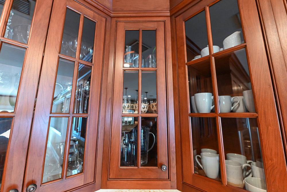 "The Winchester" Traditional Wooden Kitchen with Granite Countertops and Appliances