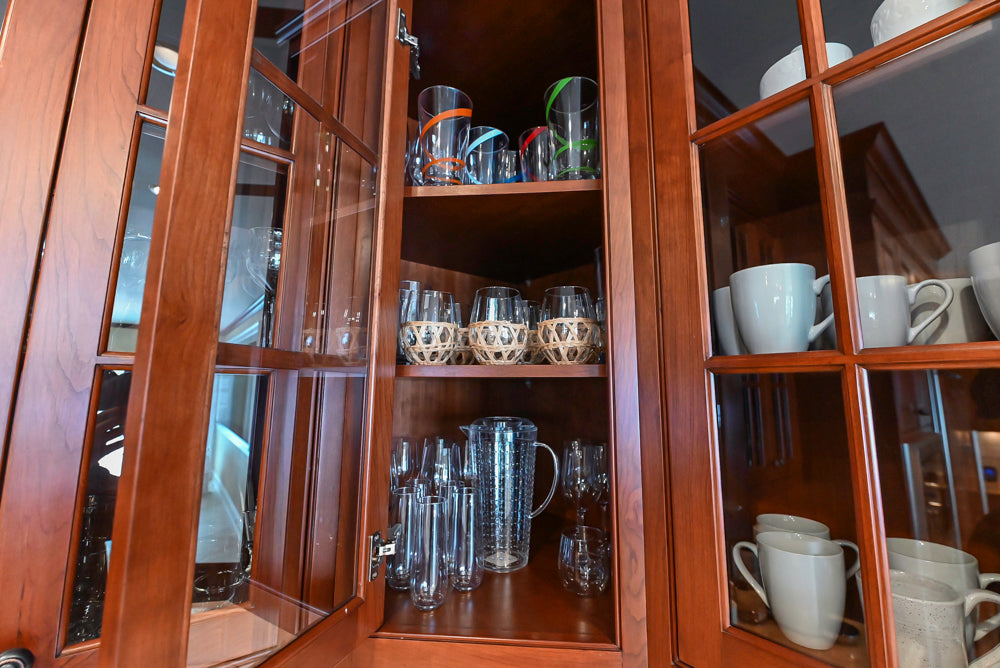 "The Winchester" Traditional Wooden Kitchen with Granite Countertops and Appliances