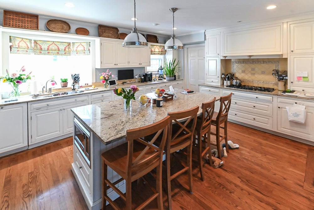Custom Traditional White Kitchen with Island, Granite Countertops and Appliances