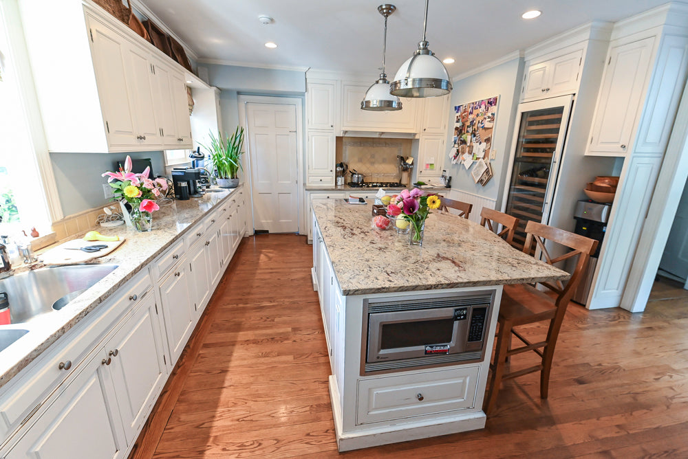 Custom Traditional White Kitchen with Island, Granite Countertops and Appliances