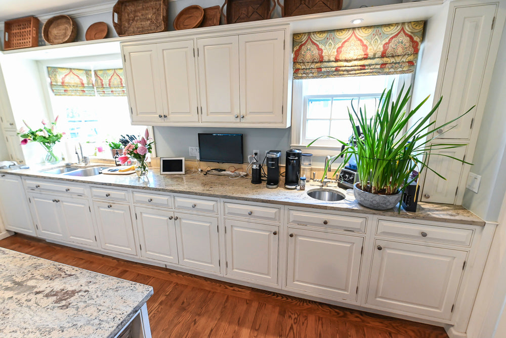 Custom Traditional White Kitchen with Island, Granite Countertops and Appliances