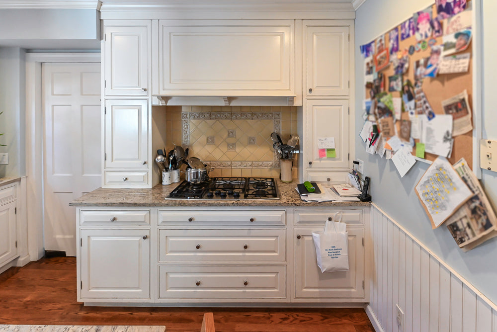 Custom Traditional White Kitchen with Island, Granite Countertops and Appliances