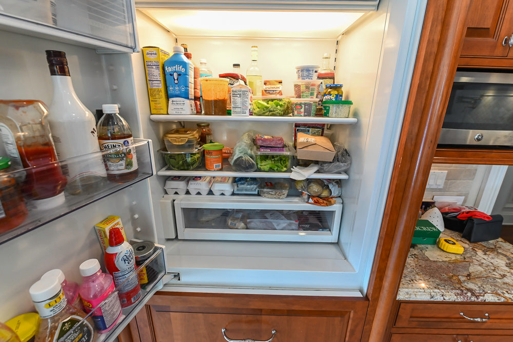 “The Woodford” Traditional Custom Wooden Kitchen with Island, Wolf Rangetop & Sub-Zero Refrigerator