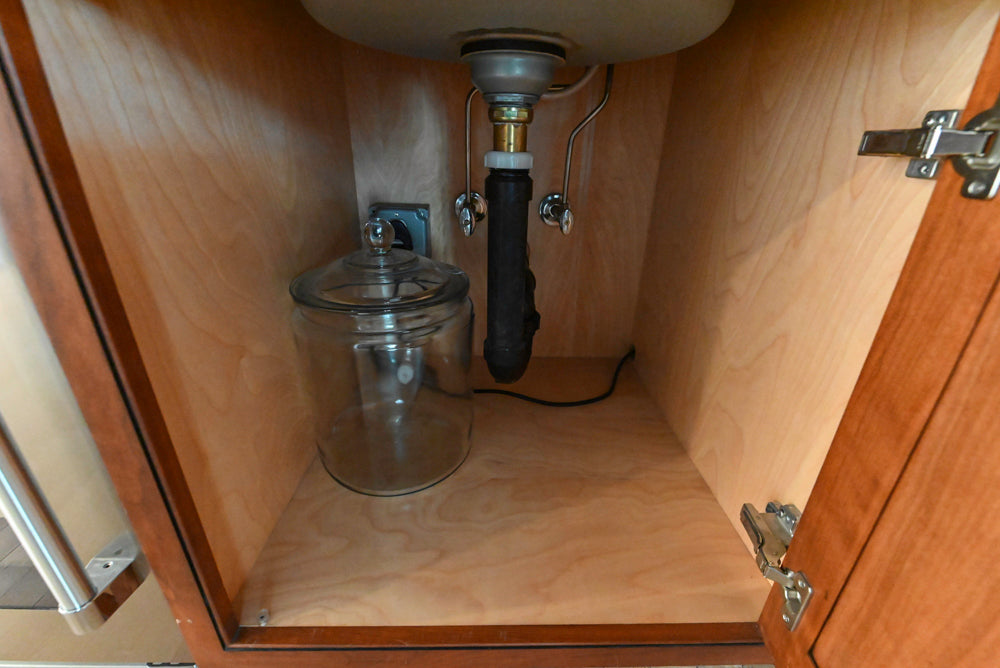 Plain & Fancy Traditional Wooden Wet Bar with Appliances
