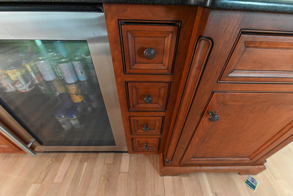 Plain & Fancy Traditional Wooden Wet Bar with Appliances