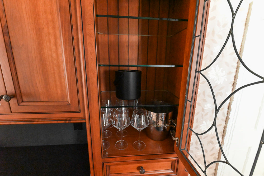 Plain & Fancy Traditional Wooden Wet Bar with Appliances