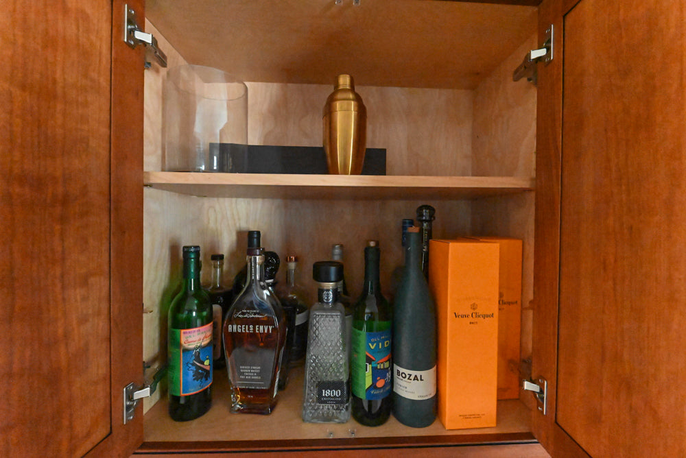 Plain & Fancy Traditional Wooden Wet Bar with Appliances