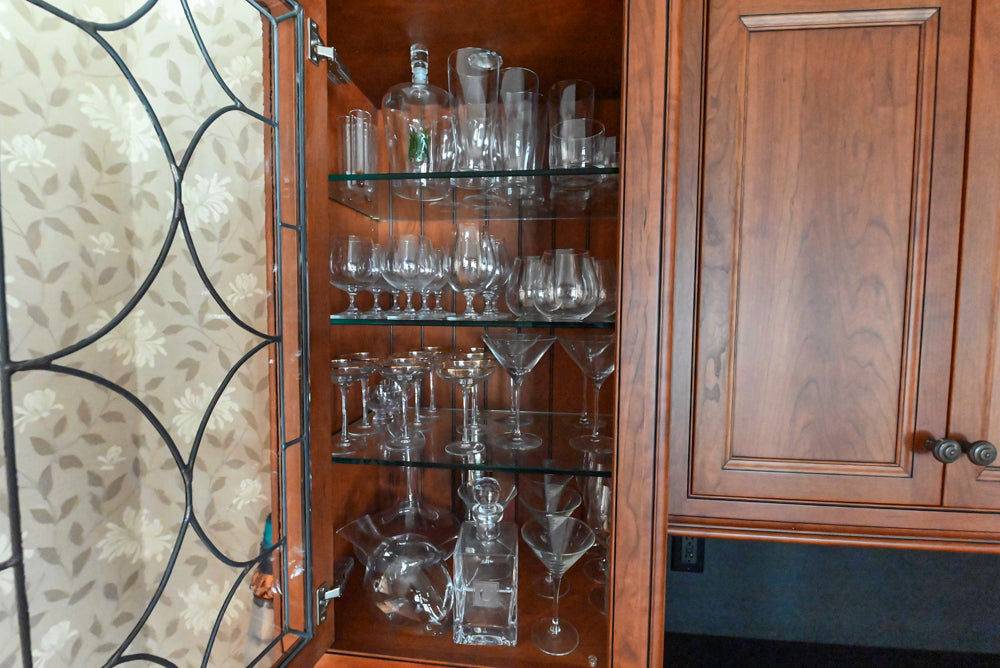 Plain & Fancy Traditional Wooden Wet Bar with Appliances