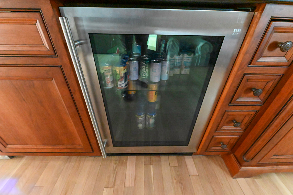Plain & Fancy Traditional Wooden Wet Bar with Appliances