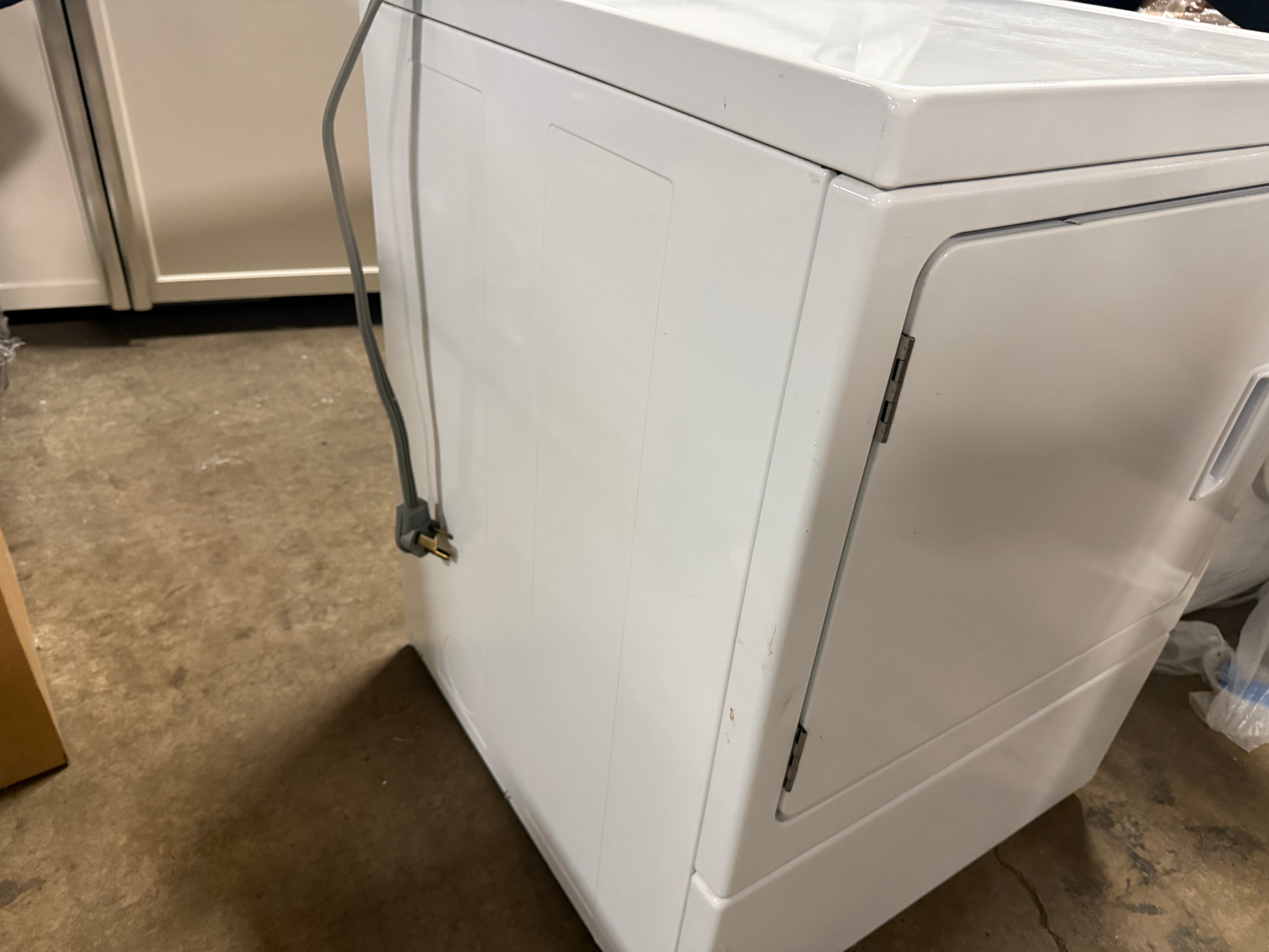 Speed Queen ADE3SRGS173TW01 27" White Electric Dryer