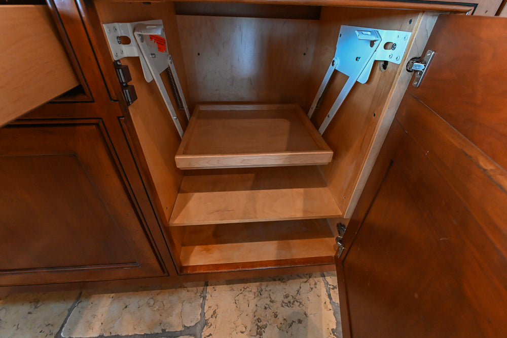 "The Highbury" Traditional Wooden Kitchen with Island & Viking Architectural Hearth