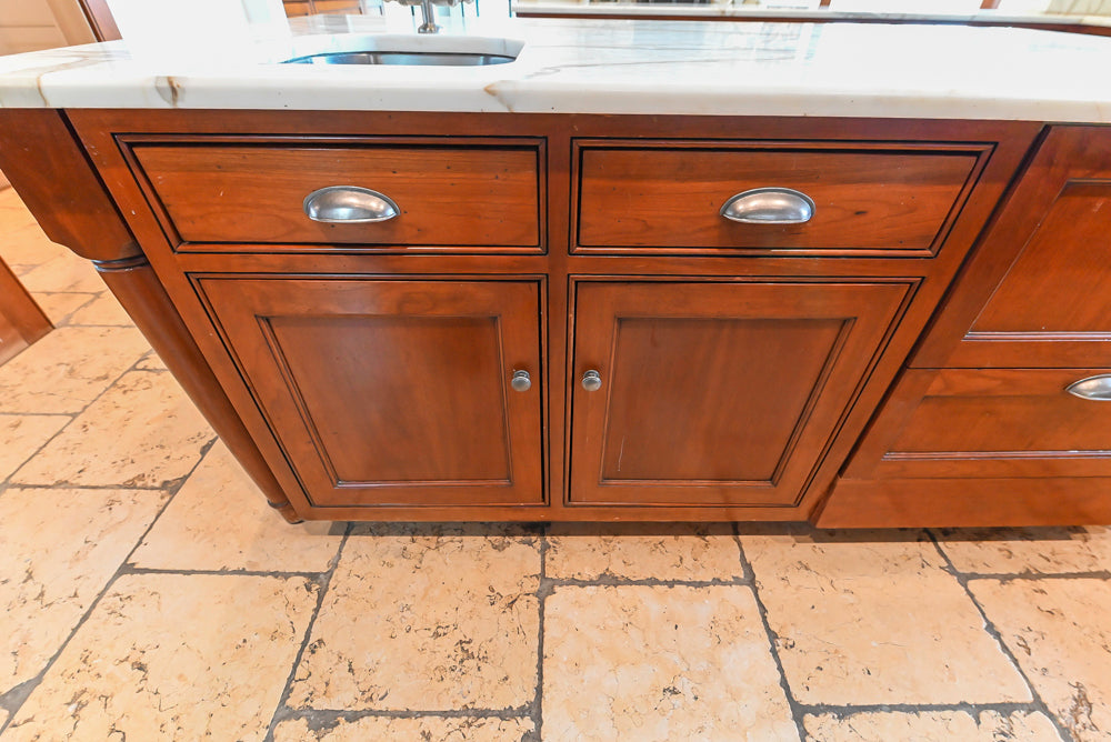 "The Highbury" Traditional Wooden Kitchen with Island & Viking Architectural Hearth