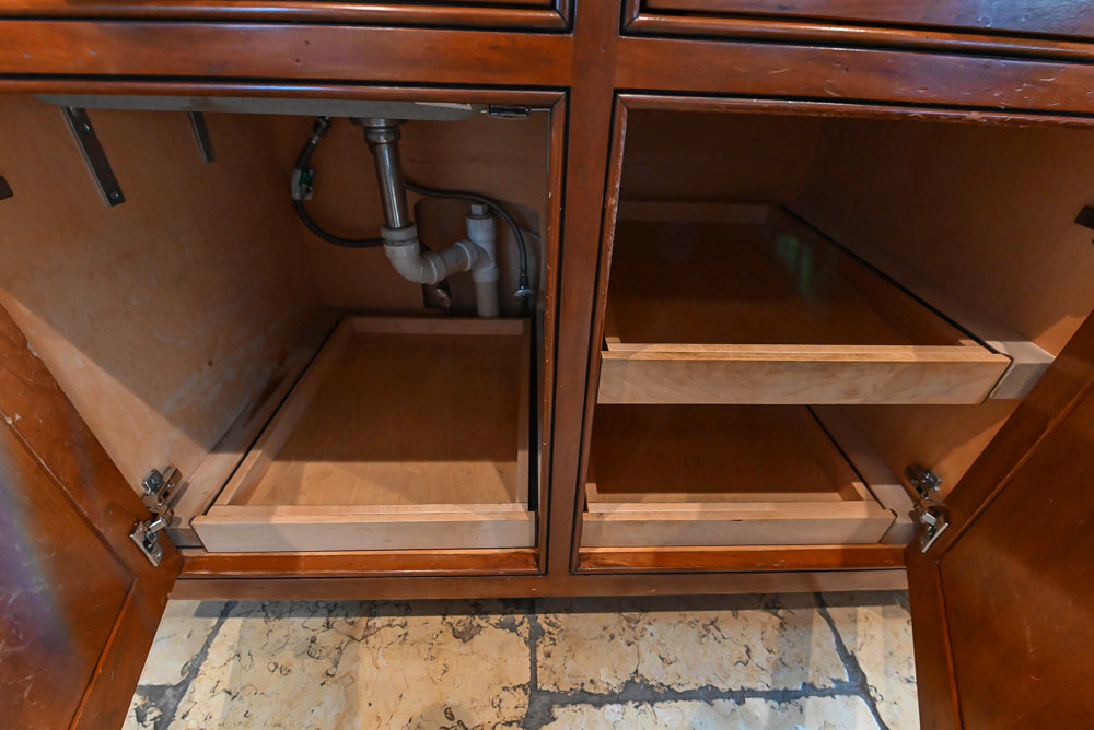 "The Highbury" Traditional Wooden Kitchen with Island & Viking Architectural Hearth
