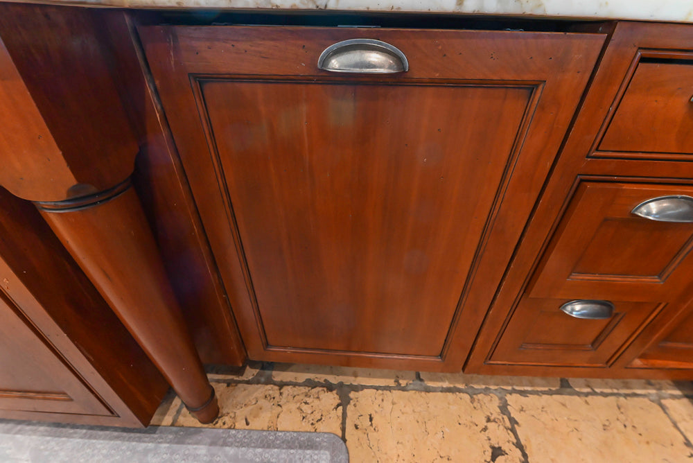 "The Highbury" Traditional Wooden Kitchen with Island & Viking Architectural Hearth