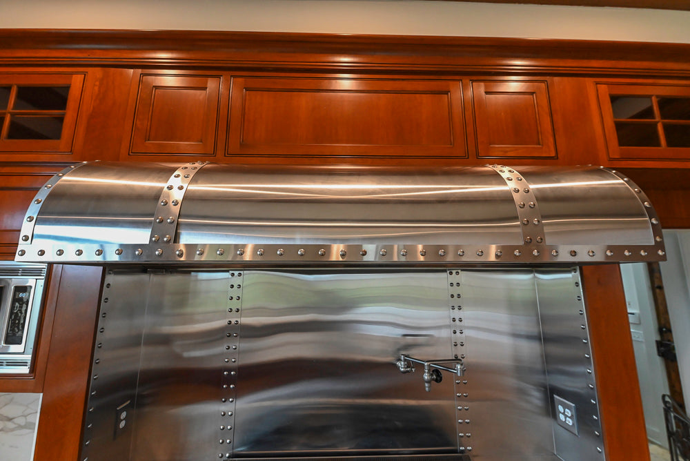 "The Highbury" Traditional Wooden Kitchen with Island & Viking Architectural Hearth