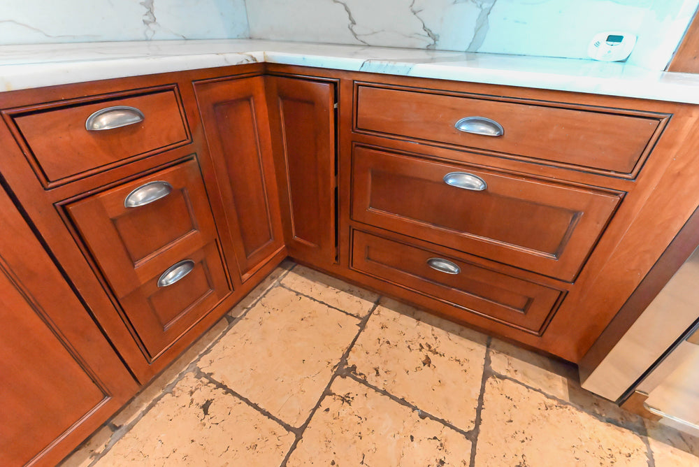 "The Highbury" Traditional Wooden Kitchen with Island & Viking Architectural Hearth