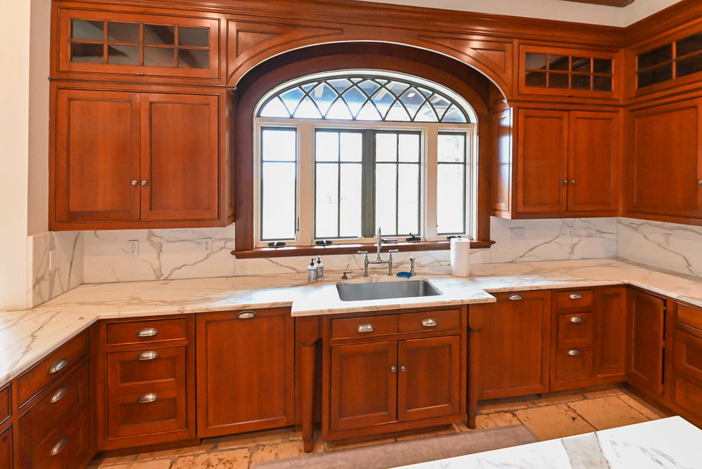 "The Highbury" Traditional Wooden Kitchen with Island & Viking Architectural Hearth